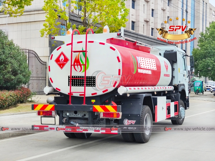 12,000 litres Fuel Bowser Sinotruk HOWO - RB